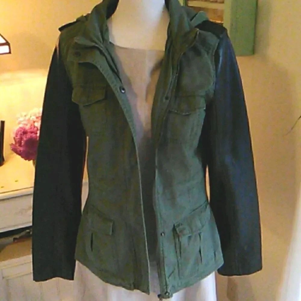 Wet Seal Hooded Army Green Jacket